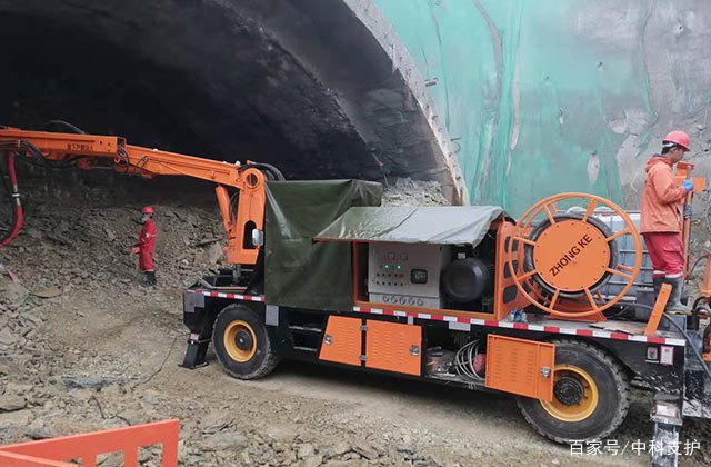 大型湿喷机械手在隧道喷射混凝土施工中的关键作用与设备销售指南
